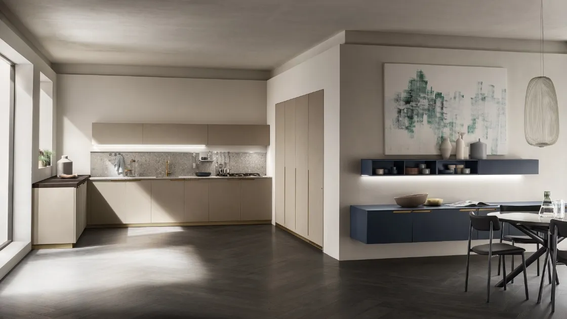 Cucina su misura Mia in Biomalta Argilla Dehli e Blu Moon di Scavolini